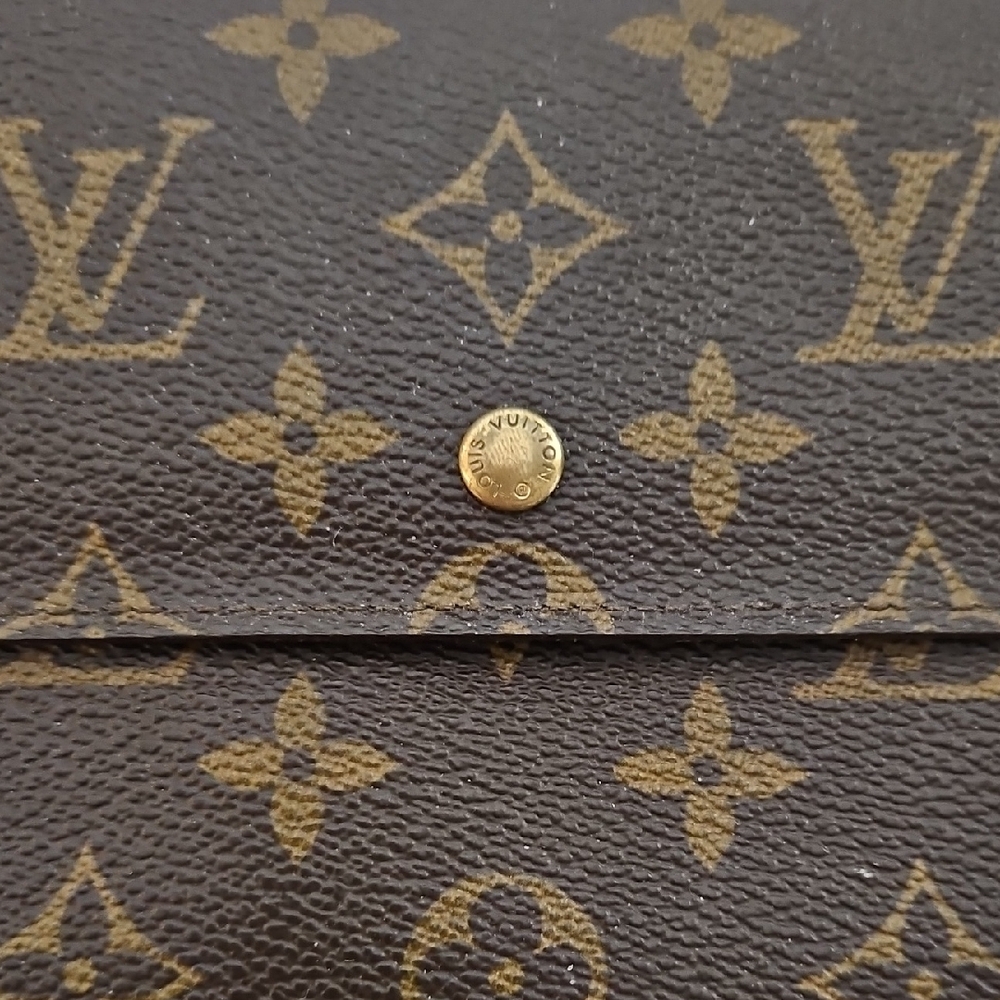 Louis Vuitton Brown and Gold Monogram Clutch - Picture 2 of 8